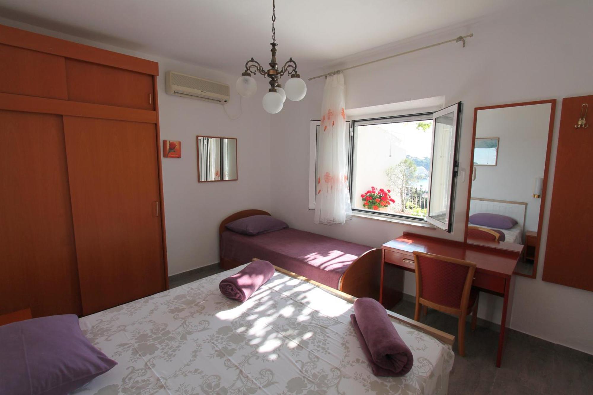Apartments Cervelin Lopud Екстериор снимка
