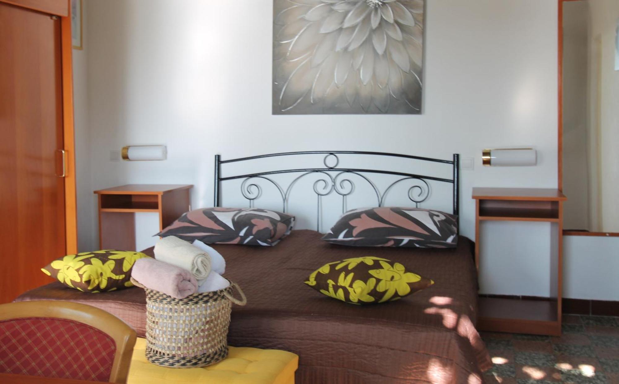 Apartments Cervelin Lopud Екстериор снимка