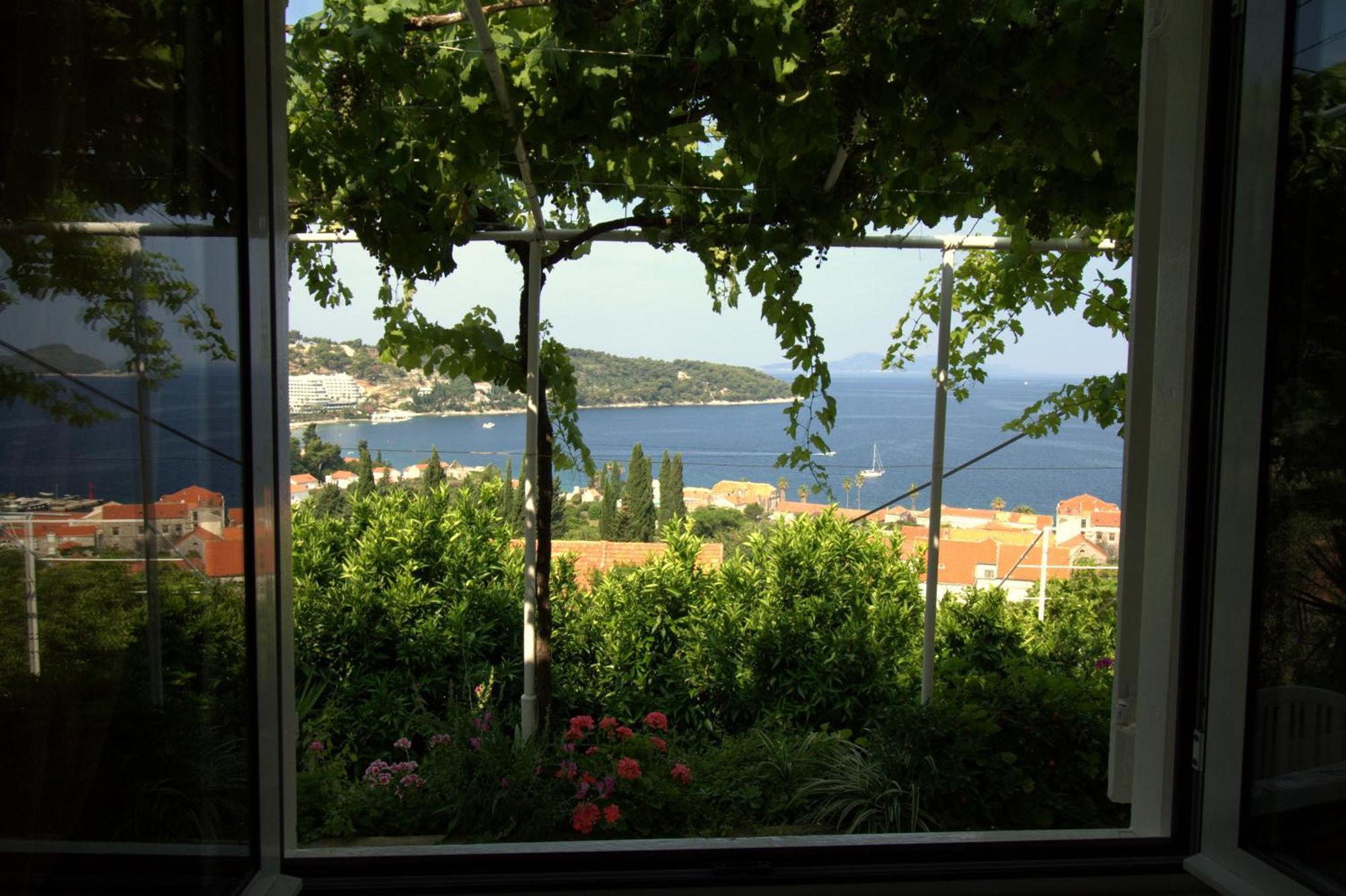 Apartments Cervelin Lopud Екстериор снимка