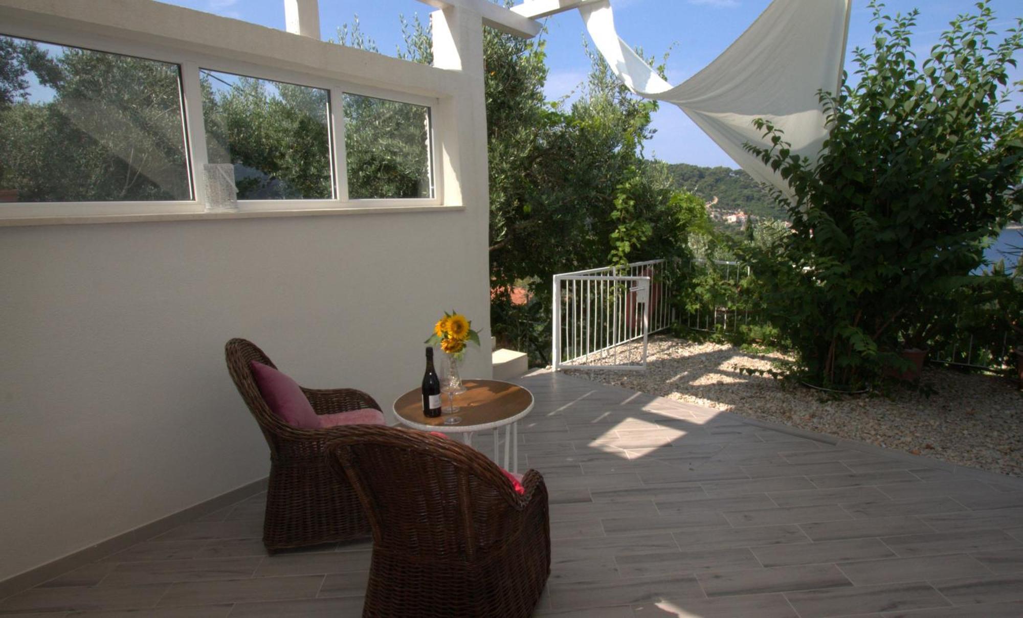 Apartments Cervelin Lopud Екстериор снимка